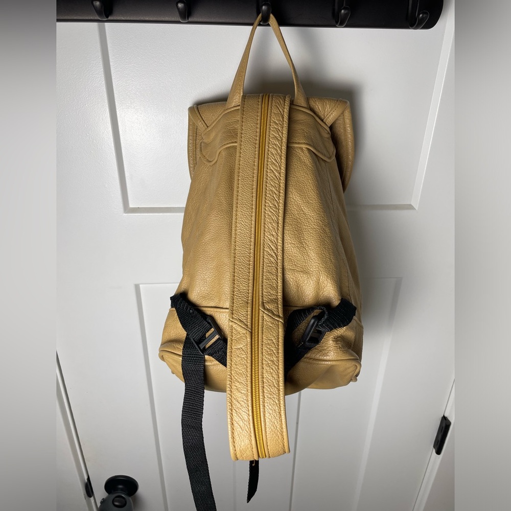 Soft Leather 90s Drawstring Backpack In Camel - image 4